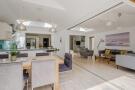 Cumberland Drive, Esher, KT10 image 9