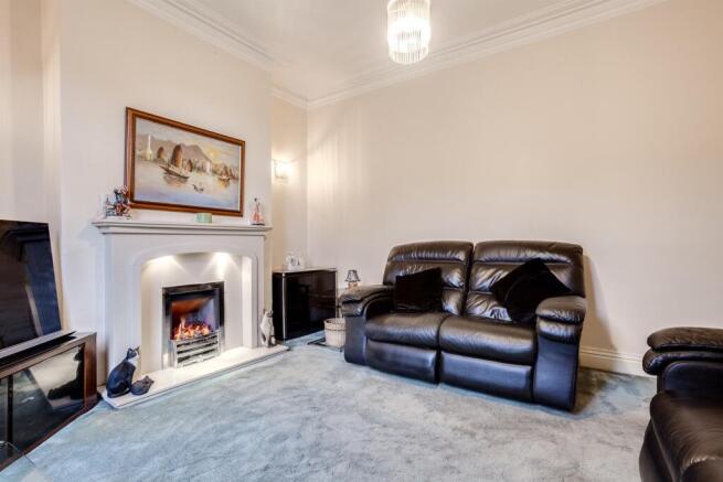 3 bed Terraced for sale Image 5