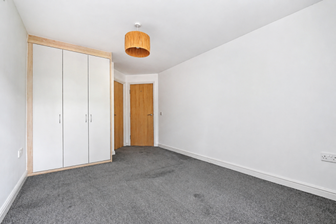 2 bed Apartment for sale Image 7