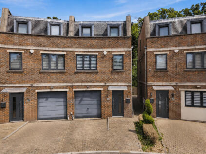 Aspen Place, Bushey, WD23