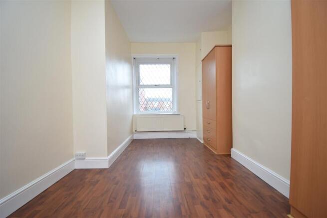 1 bed Terraced to rent Image 6