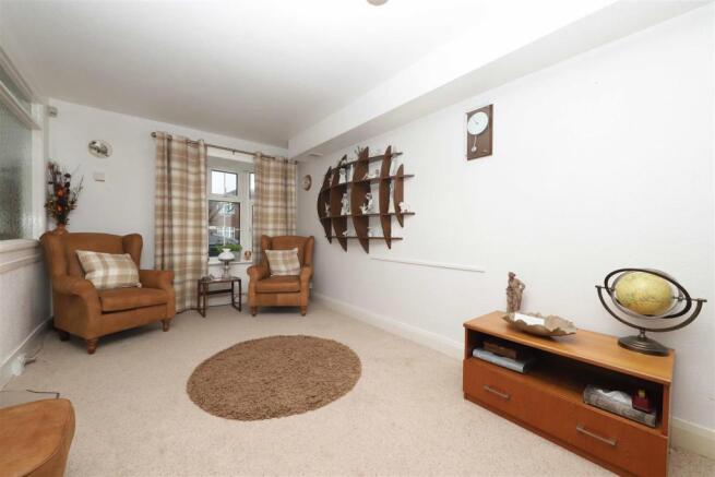 Living/dining room