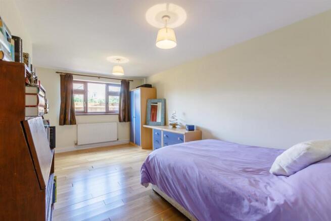 8474313-interior20v2.jpg