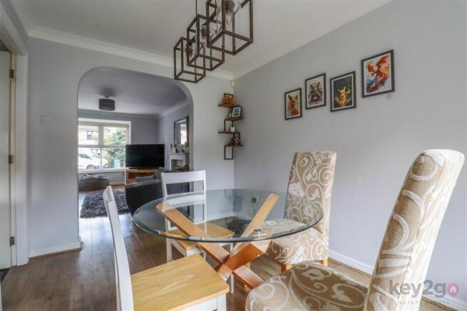 4 bed Detached for sale Image 5