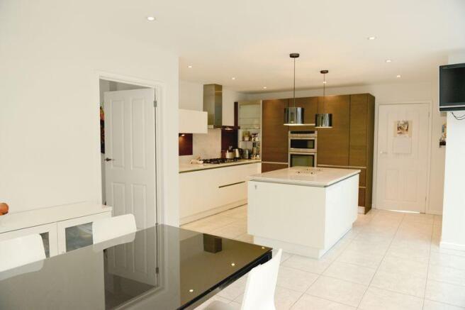 kitchen breakf...