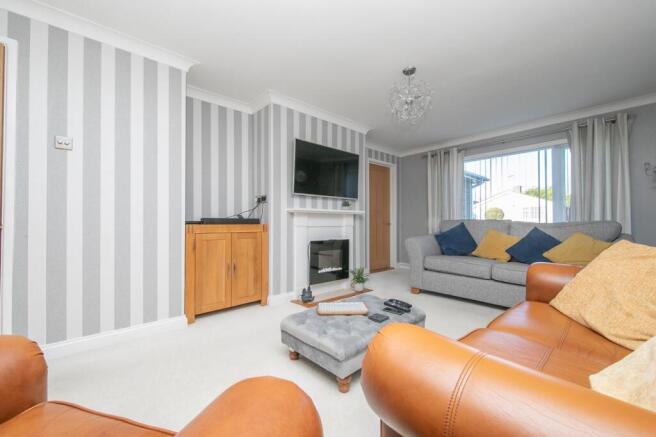 Parkwood Avenue, Wivenhoe, Colchester, CO7 photo 4