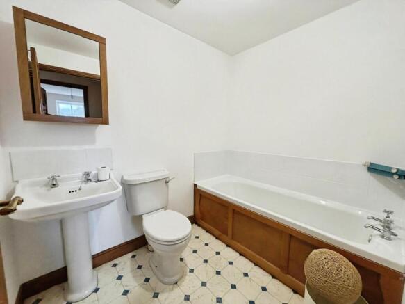 3 bed End of Terrace for sale Image 9