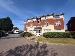 15, Lawndale Close, Manchester M26 1UB