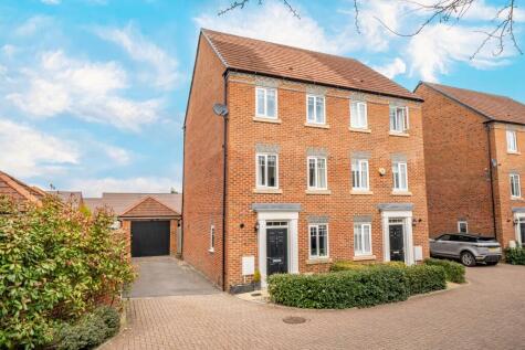 Marchment Close, Picket Piece, SP11 6ZE