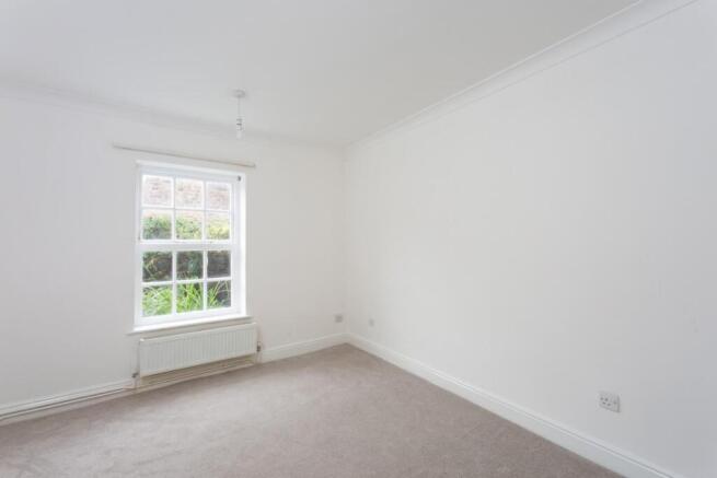 2 bed Apartment for sale Image 7