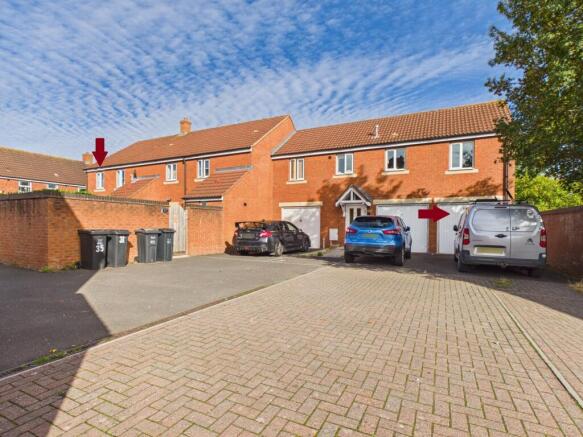 Garage & Parking