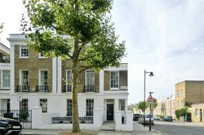 22, Richmond Avenue, London N1 0ND