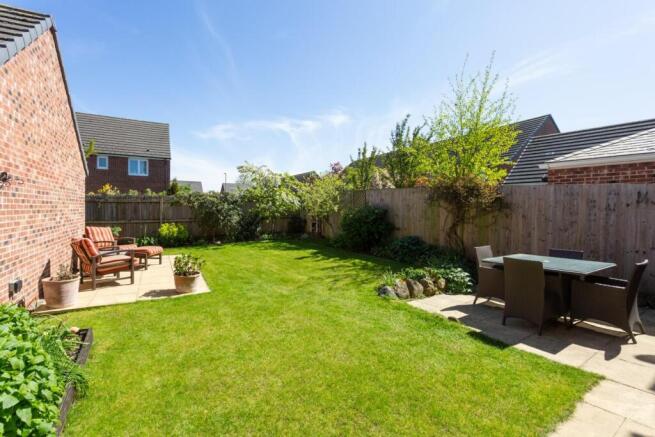 4 bed Detached for sale Image 5