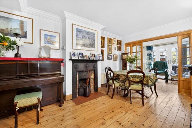 Reception 2  For Sale 4 Bedroom Semi Detached Bungalow Garden Crystal Palace SE19 Nested Estate Agents photography by www.steele.london