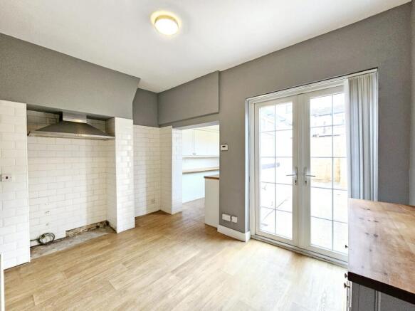 2 bed Terraced for sale Image 3