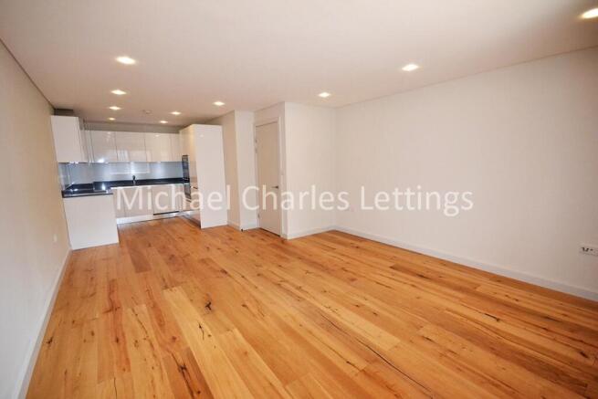 Two bedroom & Two bathroom property walking dista