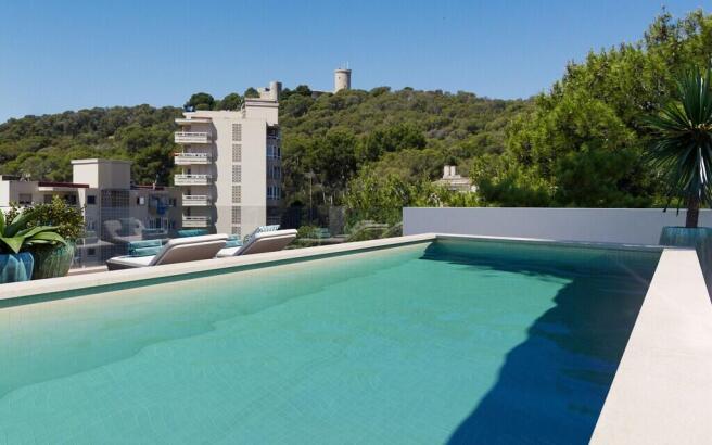 Penthouse pool