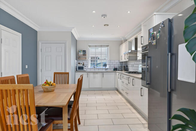 Kitchen/Dining