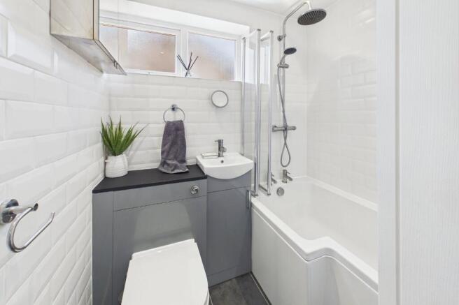 2 bed Bungalow for sale Image 6