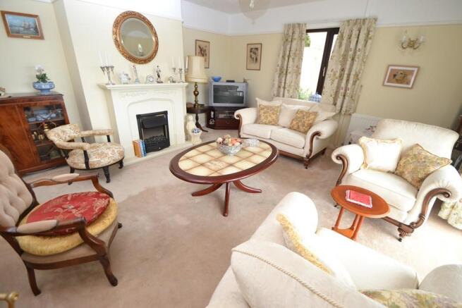 lounge 2