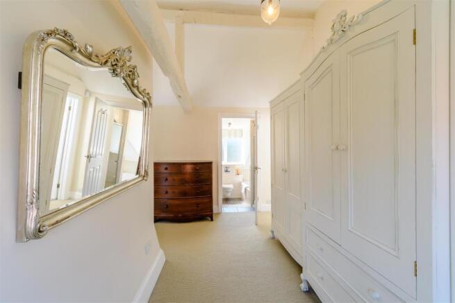 8417441-interior33.jpg