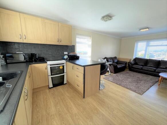 Kitchen/breakfast rm