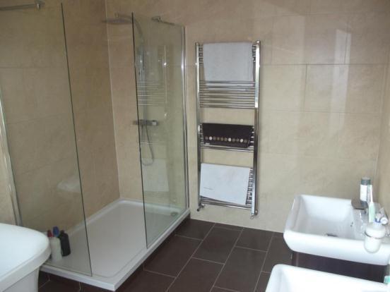 Bathroom 10
