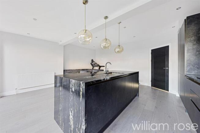 Greenstead Gardens, Woodford Green photo 4