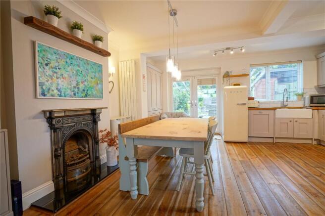 3 bed Semi-Detached for sale Image 10