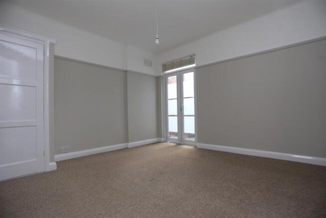1, 58 Worcester Villas (7).JPG