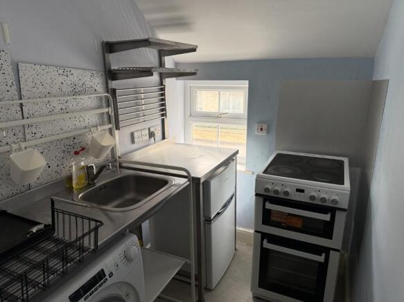 3  Medium  T202603301036.jpeg