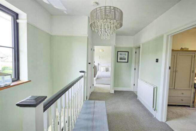 FIRST FLOOR LANDING