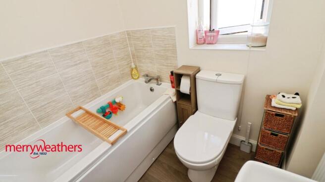 3 bed Semi-Detached for sale Image 12
