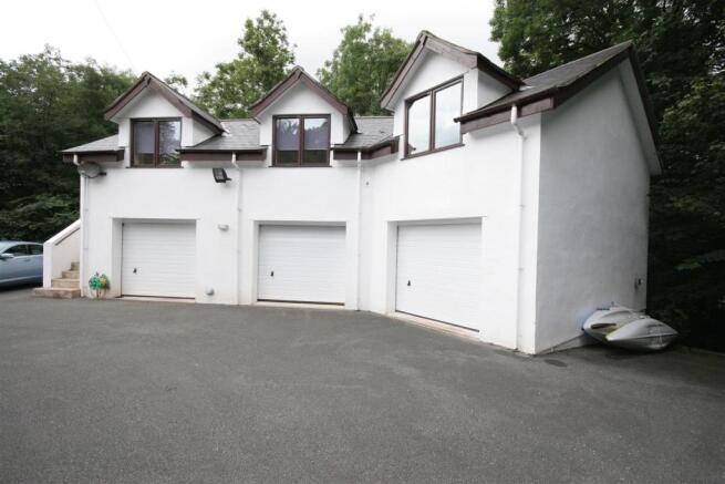 3 Car Garage Block