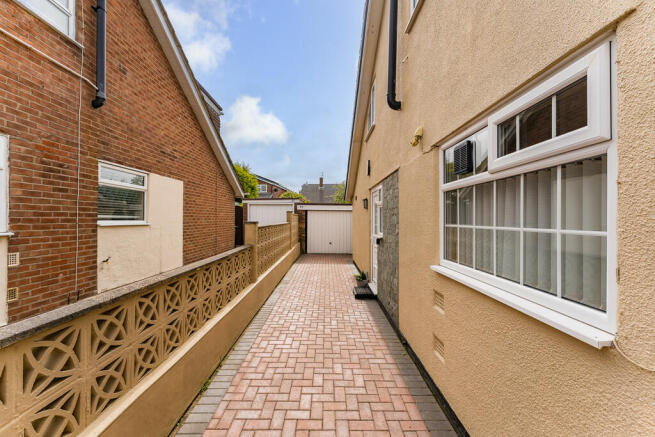 39 NARROW LANE-9