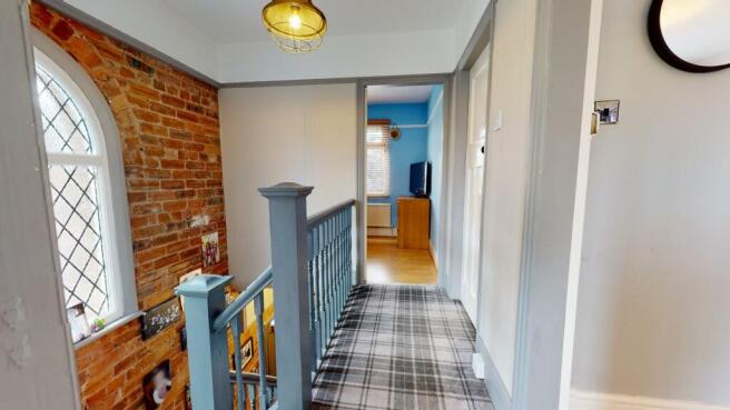 FIRST FLOOR LANDING
