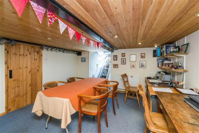 Cellar Room (Basemen