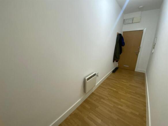 New Hey Road, Marsh, Huddersfield photo 4