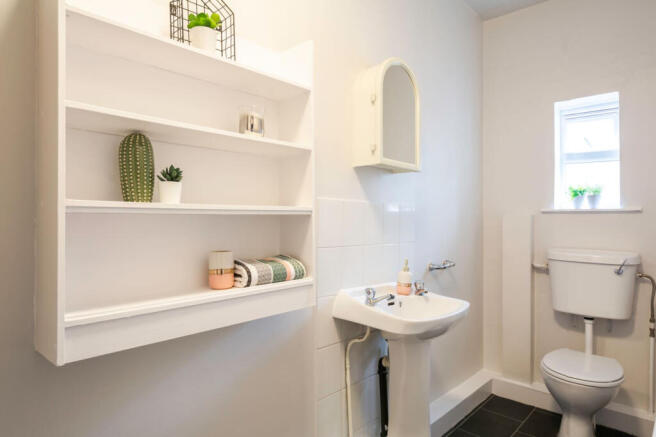 2 bed House to rent Image 6