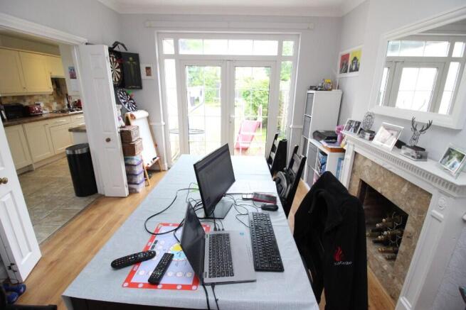 Photo 3