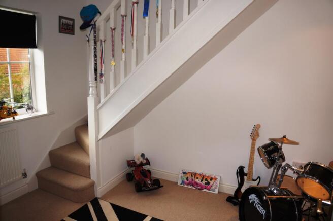 BEDROOM 4  / GALLERY