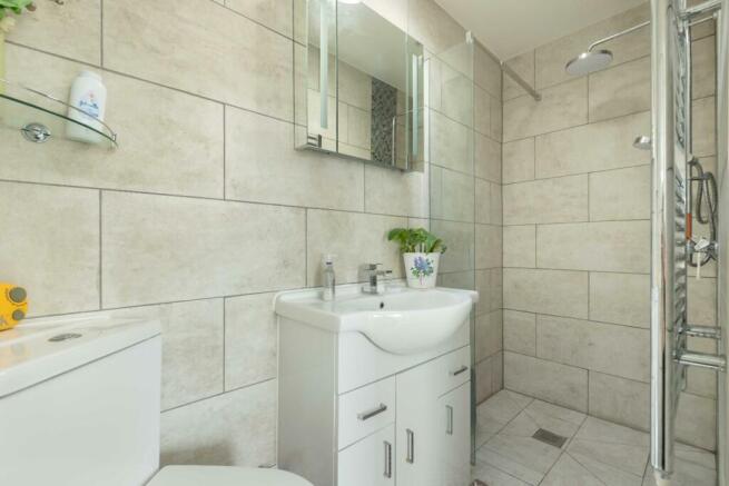 1 Burnside Crescent_2.JPG