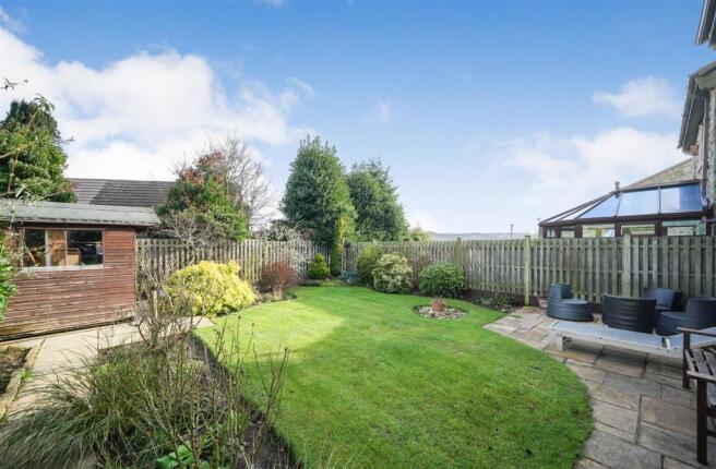 rear garden 4.jpg