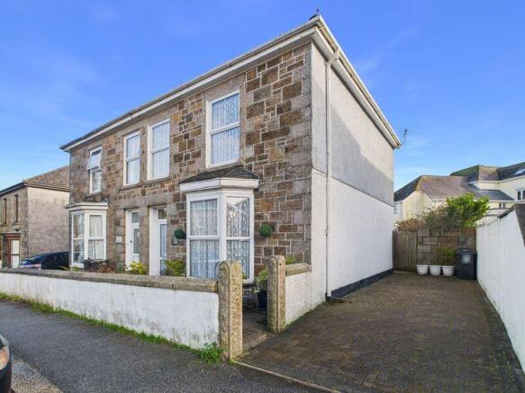 3-bed semi-detached on Wellington Road, Camborne, Semi-detached family home, £149,000