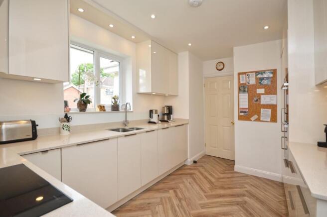 The Homestead, Keynsham, Bristol photo 4