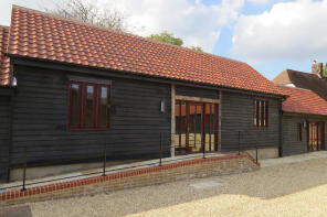 Holts Farm, Threshers Bush, Matching, Harlow CM17 0NS