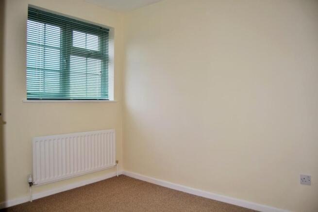 lonsdale_drive_34_bed2.JPG