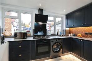 29, Desborough House, Amersham Hill, High Wycombe HP13 6HH
