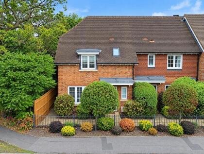 Elmfield Close, Church Crookham, Fleet