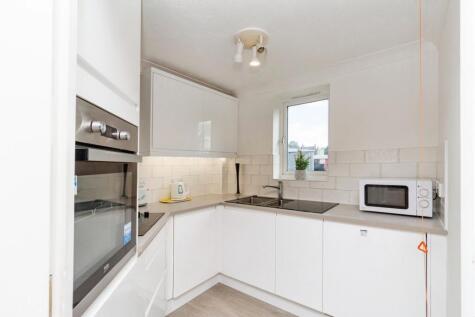 Drakeford Court & Lodge, Stafford